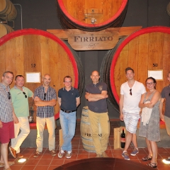 Firriato; Kundenreise; sizilianische Weine; grosse Weinfässer; 